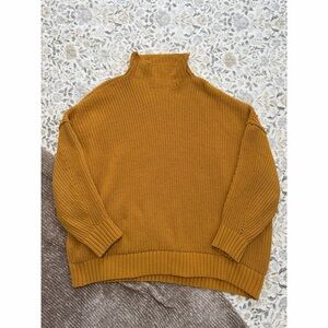 Aerie Chenille Feels Sweater - L - EUC!